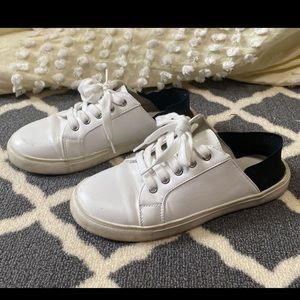 White Sneakers With Mesh Back